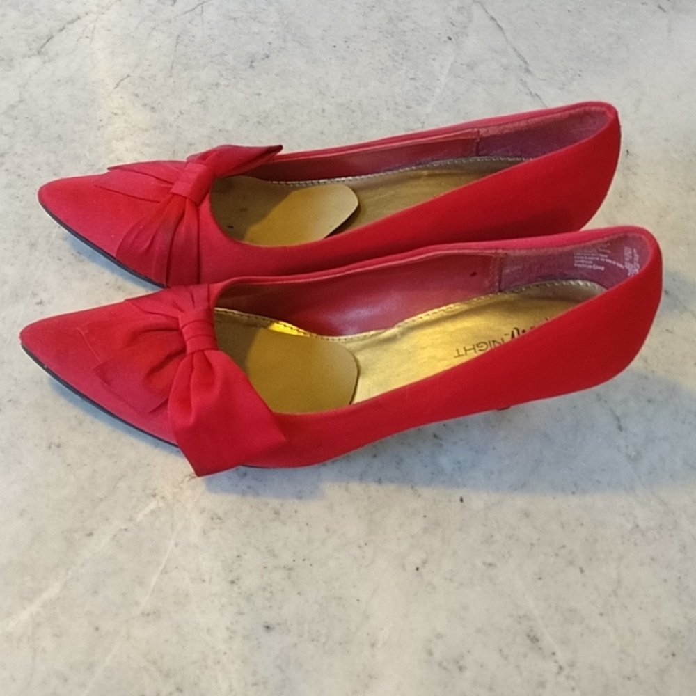 Pretty red heels!